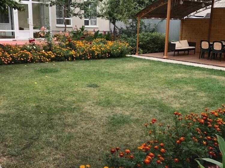 فندق Guesthouse On Kyzyl Armeyskaya