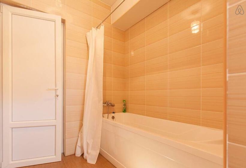 فندق Guesthouse On Kyzyl Armeyskaya