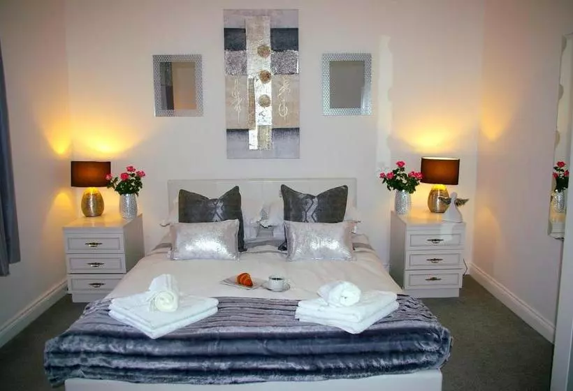 هتل Humberstone House