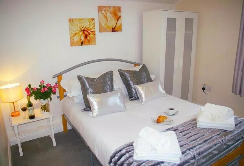 هتل Humberstone House