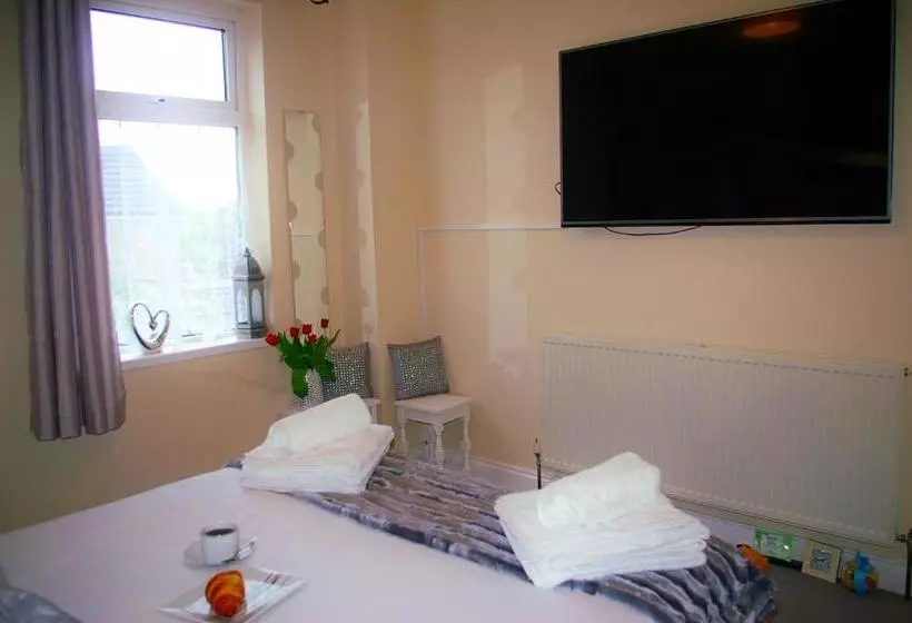 هتل Humberstone House