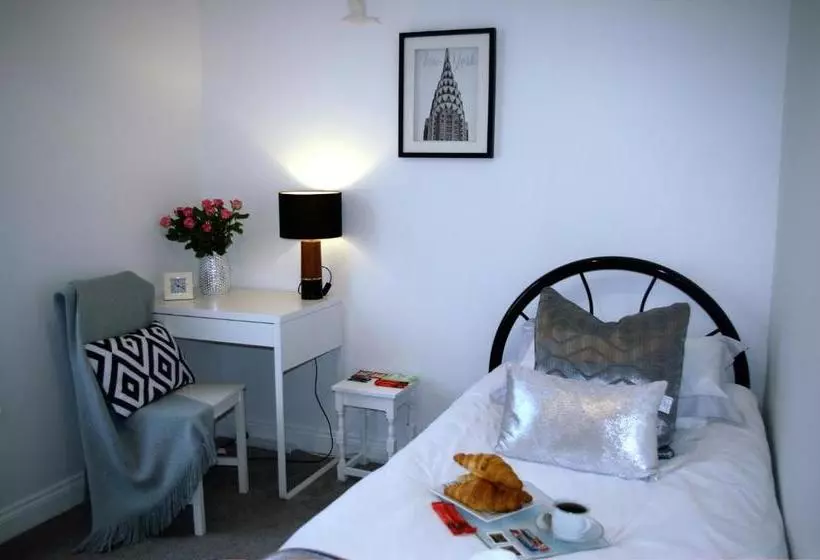 هتل Humberstone House