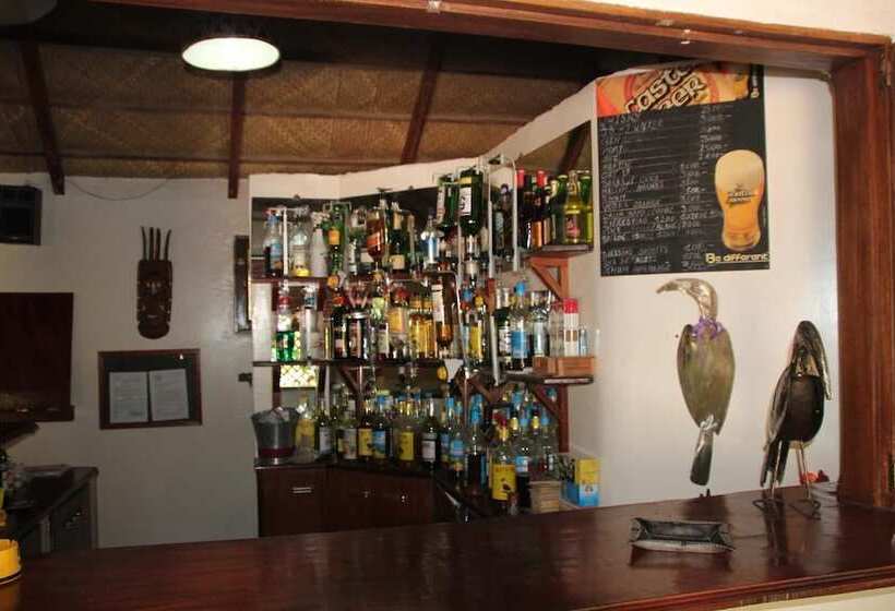 هتل Le Calao Du Lac Rose