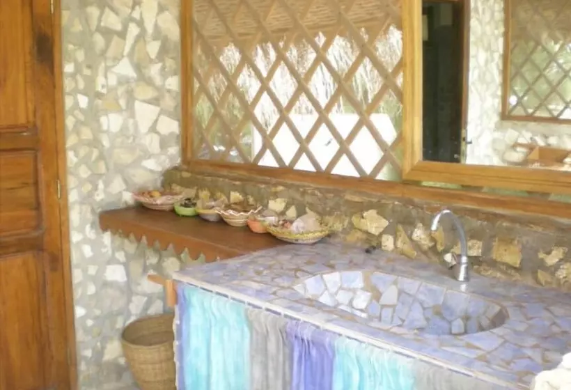 هتل Le Calao Du Lac Rose