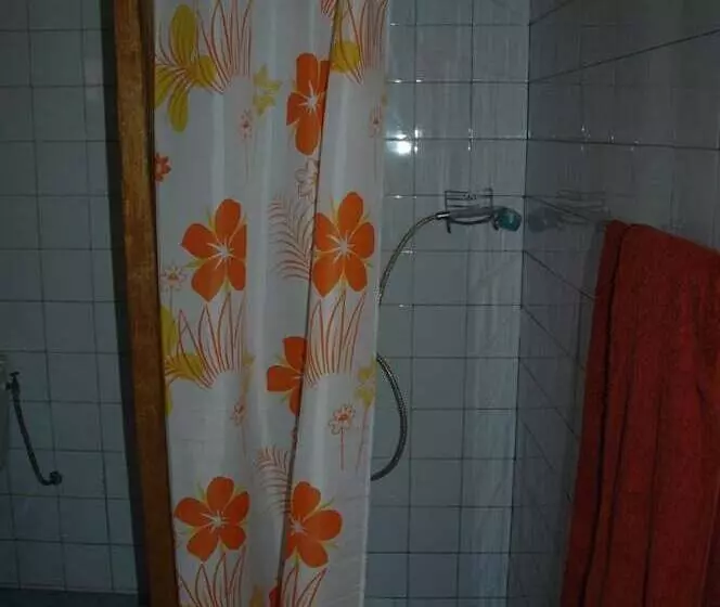 هتل Le Calao Du Lac Rose