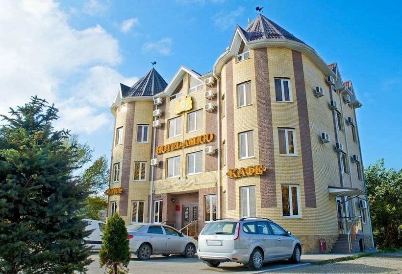 Отель Marton Amigo