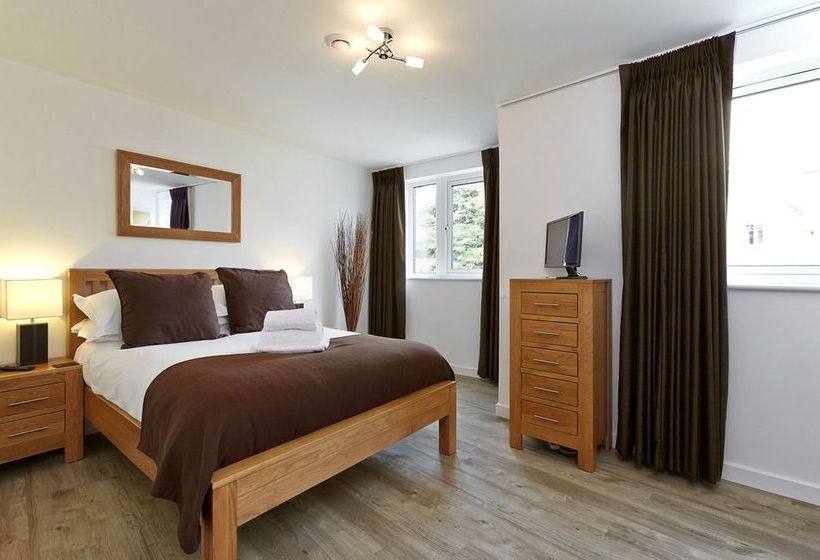 فندق New Central Woking