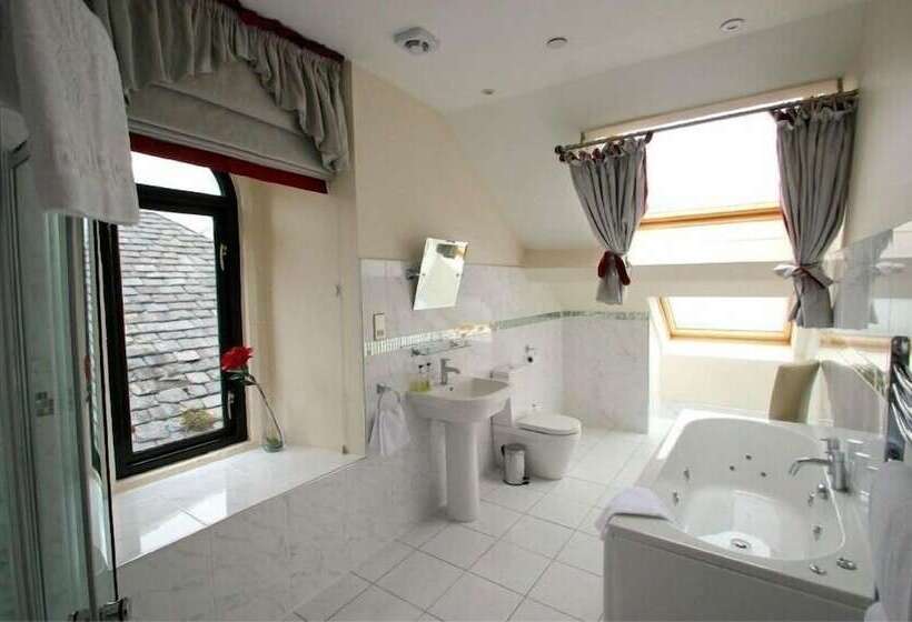 Hotel Newton Hall Guest House