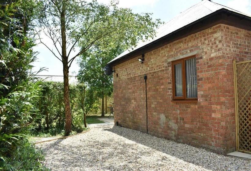 ホテル Nutley Farm