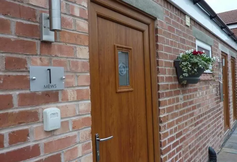 ホテル Oakwood Farm Mews Chester