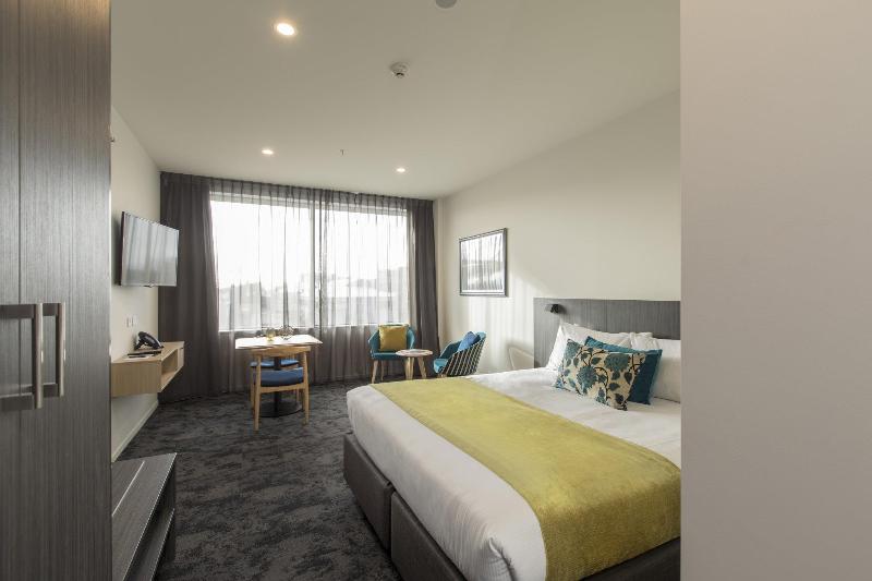 هتل Quest On Manchester Serviced Apartments