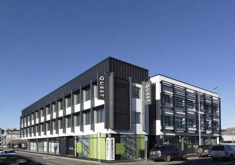 هتل Quest On Manchester Serviced Apartments