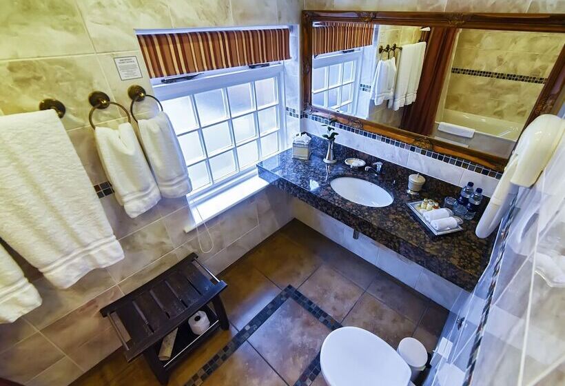 فندق Riverside Inn