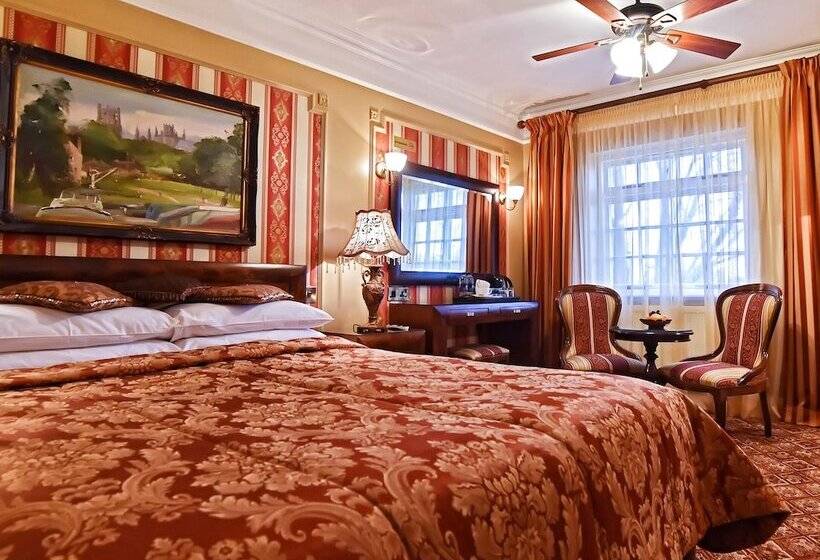 فندق Riverside Inn