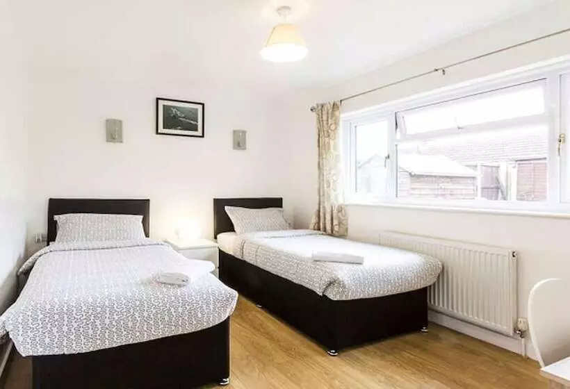 Hotelli Swn Y Don Canterbury