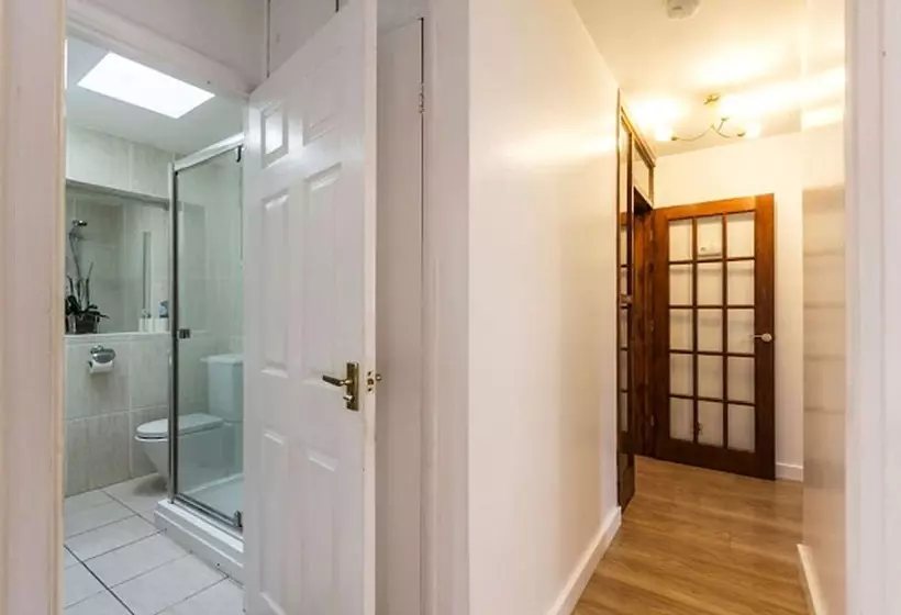 Hotelli Swn Y Don Canterbury