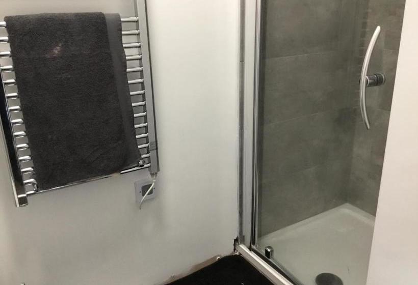 فندق The Leather Bottle