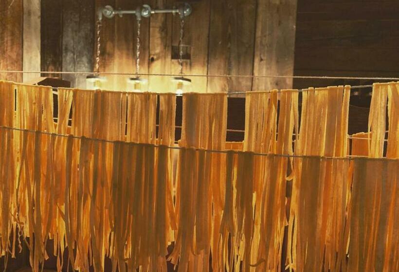 فندق The Plume Of Feathers