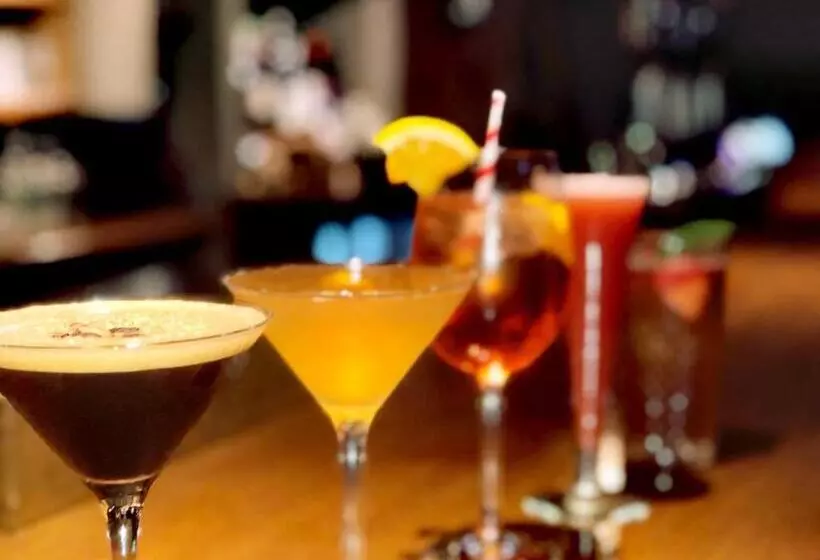 Hotelli The Plume Of Feathers