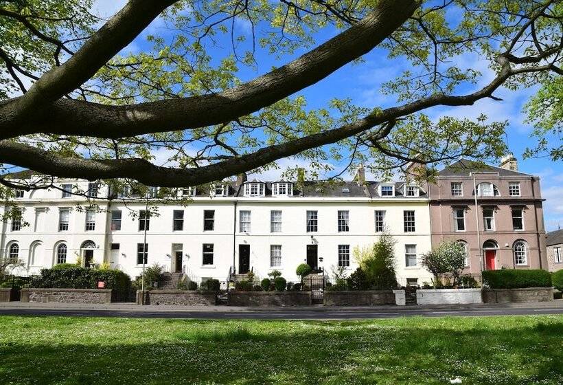 هتل The Townhouse