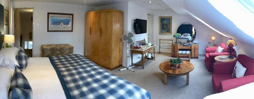 هتل The Townhouse