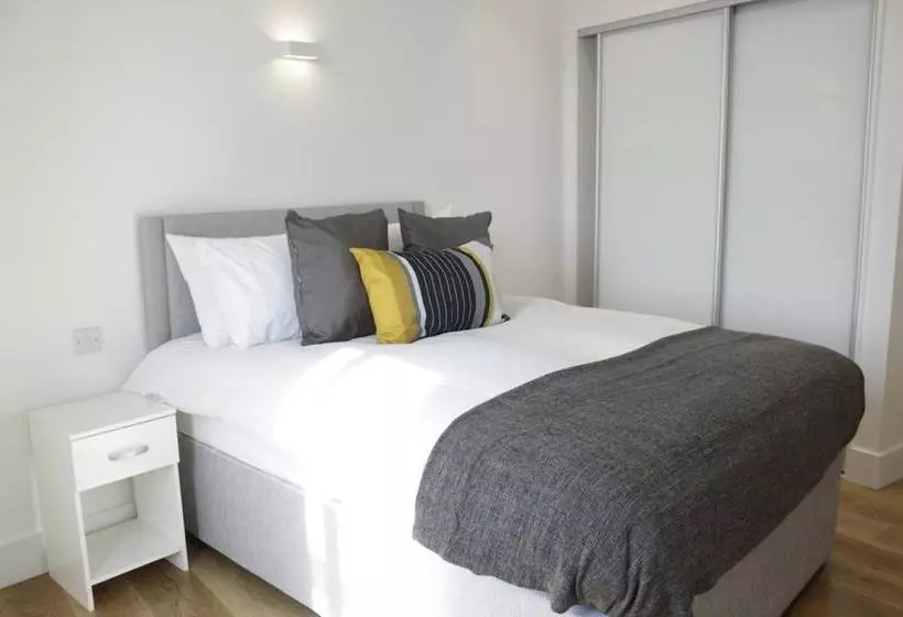 ホテル Urban Stay Shard View Apartments