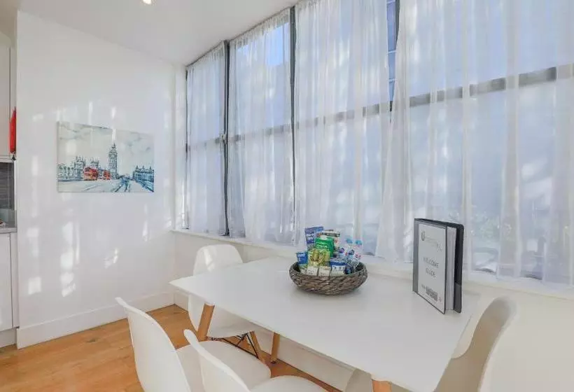 ホテル Urban Stay Shard View Apartments