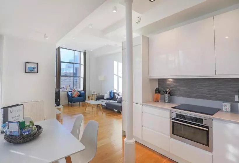 ホテル Urban Stay Shard View Apartments