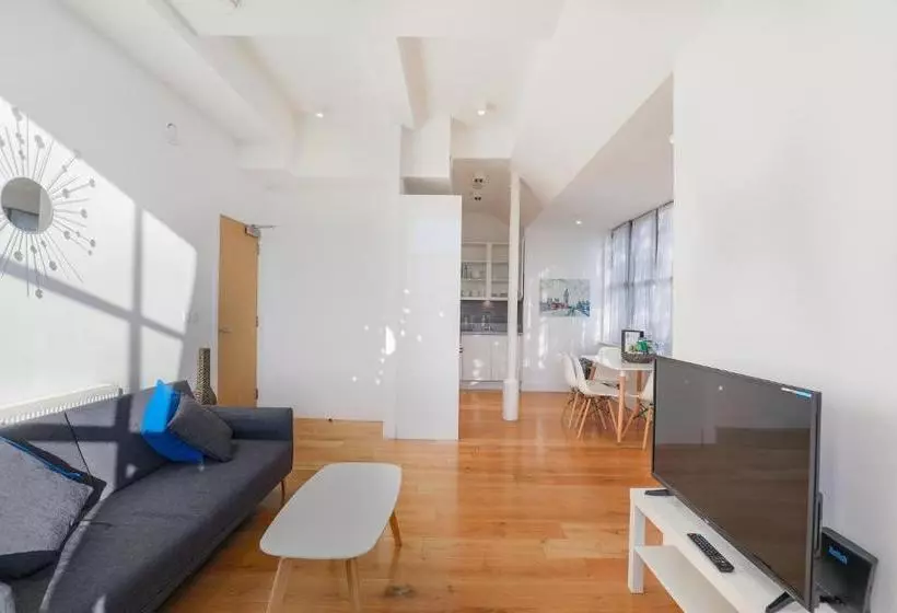 ホテル Urban Stay Shard View Apartments