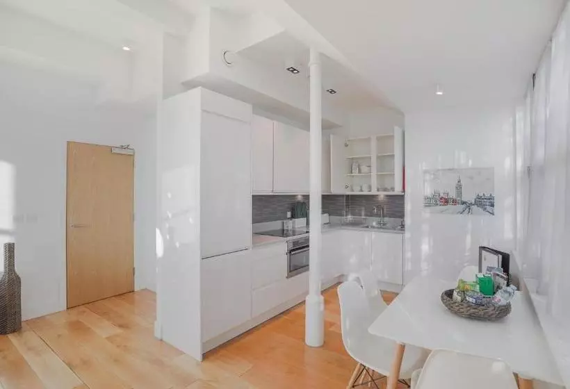 ホテル Urban Stay Shard View Apartments