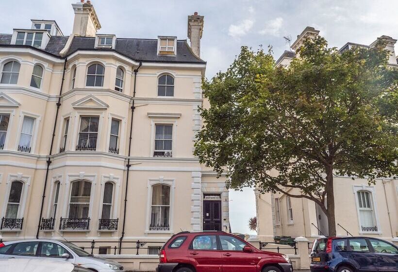 Отель Westward Ho