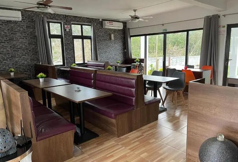 هتل Welcome Inn