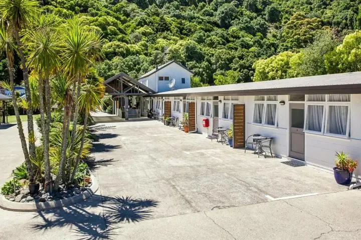 Amber Court Motel
