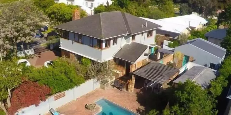 Hotelli 6 Stemmet Lodge