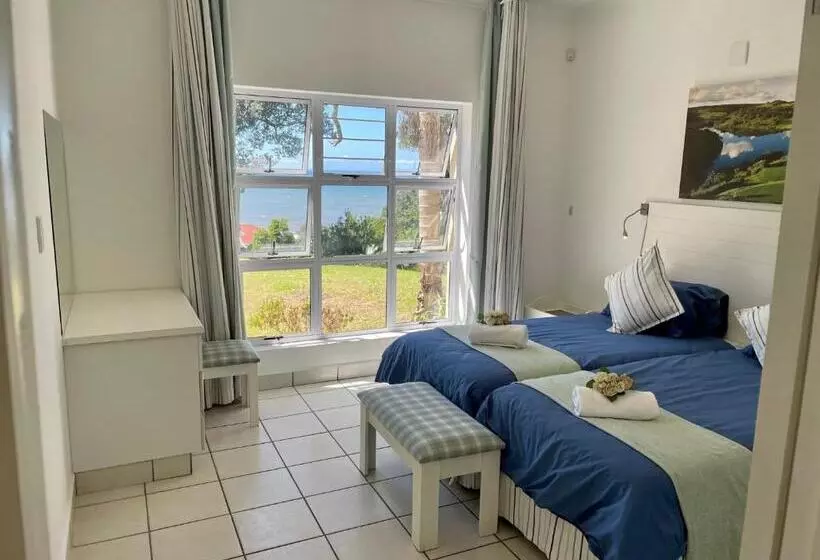 هتل Albatross Guesthouse