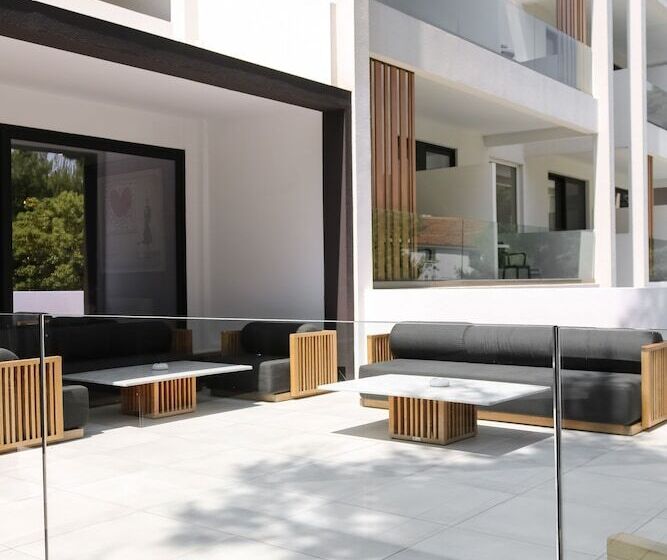 בית מלון כפרי Azur