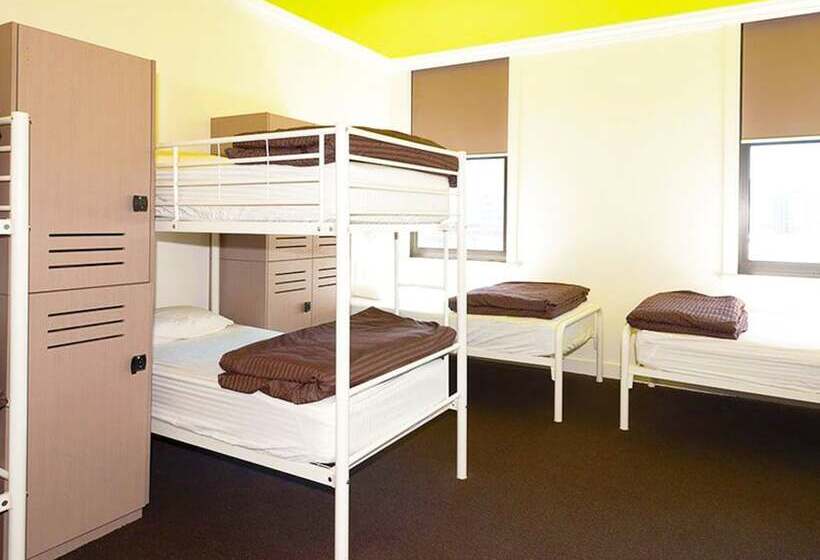 Отель Backpackers Negombo Hostel By City Hub