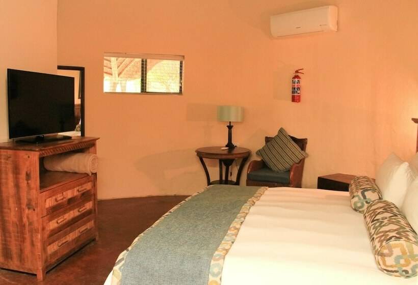 Hotel Bush Bungalows At Sun City Resort