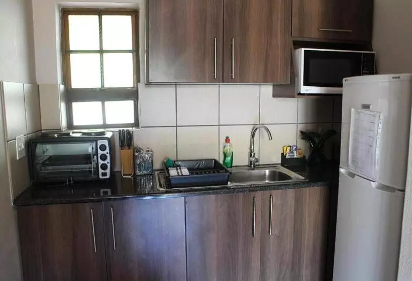 هتل Cu Guest House