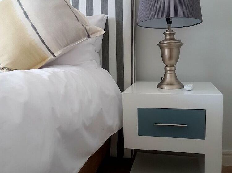 Отель Daisy Place