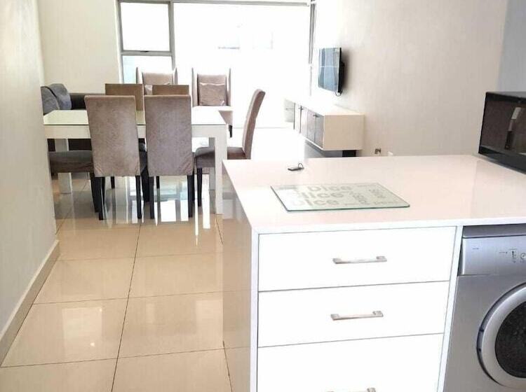 Отель Daisy Place