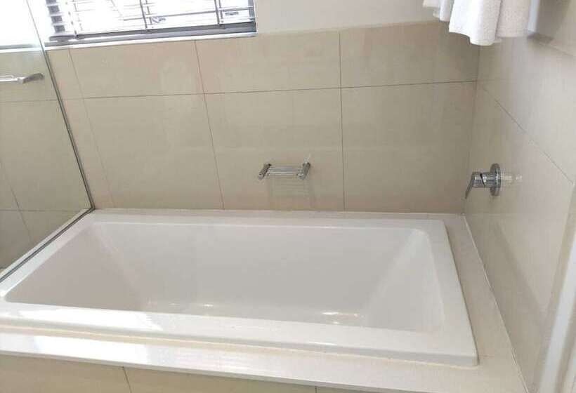 Отель Daisy Place