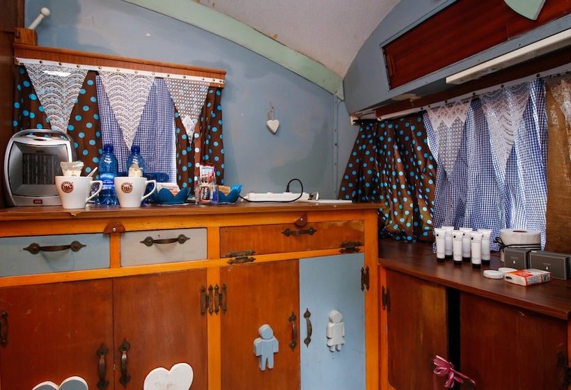 호텔 Farm And Fellow Guesthouse And Restaurant