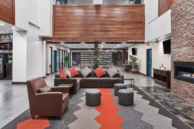 Hotelli Four Points By Sheraton Oklahoma City Airport