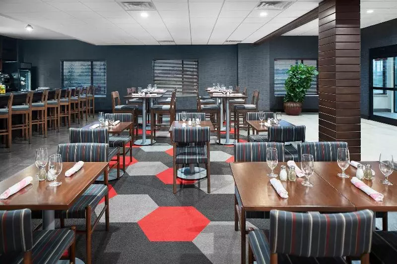 Hotelli Four Points By Sheraton Oklahoma City Airport