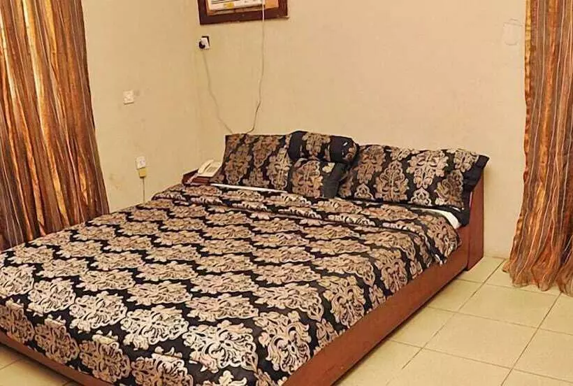 هتل Golden King Apartment