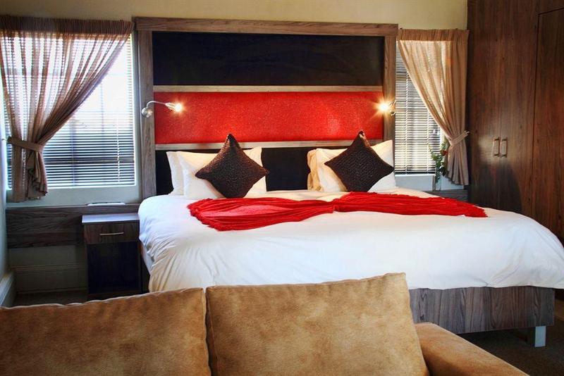 Hotel Kwantu Lions View Villa