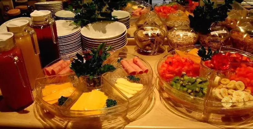 Hotelli La Gratitude Guest House