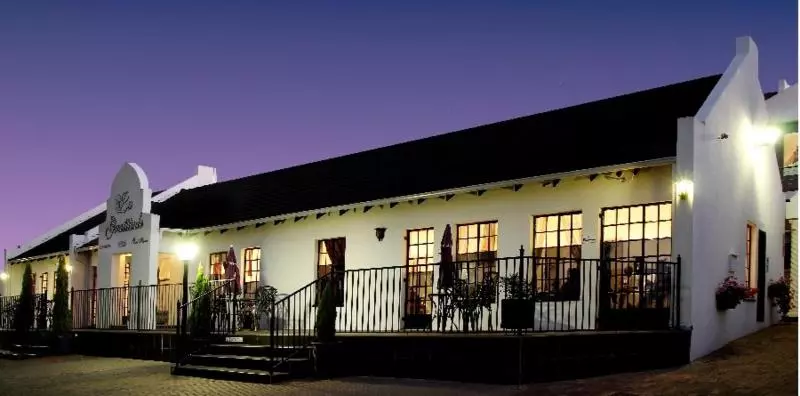 Hotelli La Gratitude Guest House