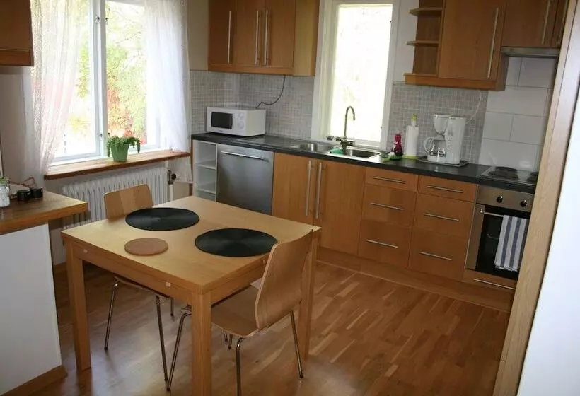 ホテル Lilla Huset På Slätten B&b